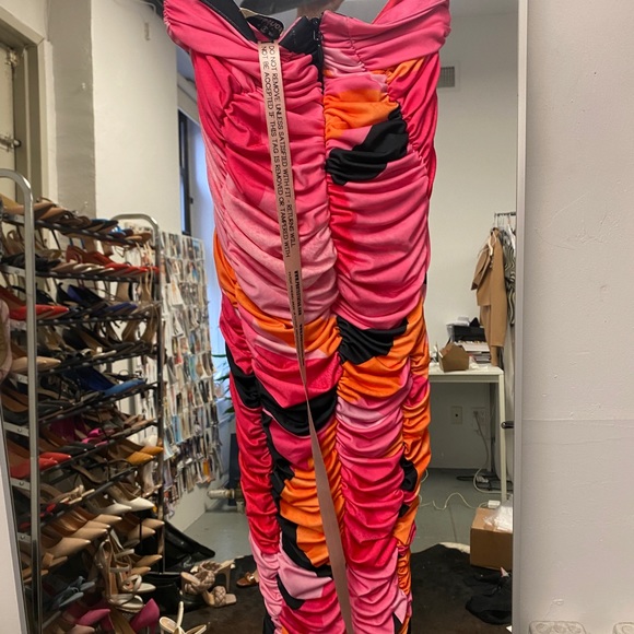 HOUSE OF CB rouched dress - Picture 2 of 5